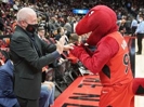 或将影响伦纳德合同调查结果！猛龙老板塔南鲍姆是NBA董事会主席